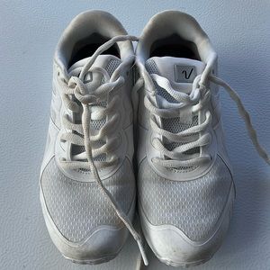 Girls Varsity Cheer Shoes 3Y worn once